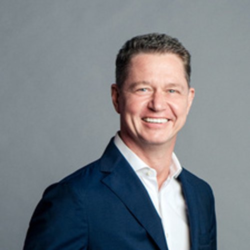 Dr. Sven Henrichwark